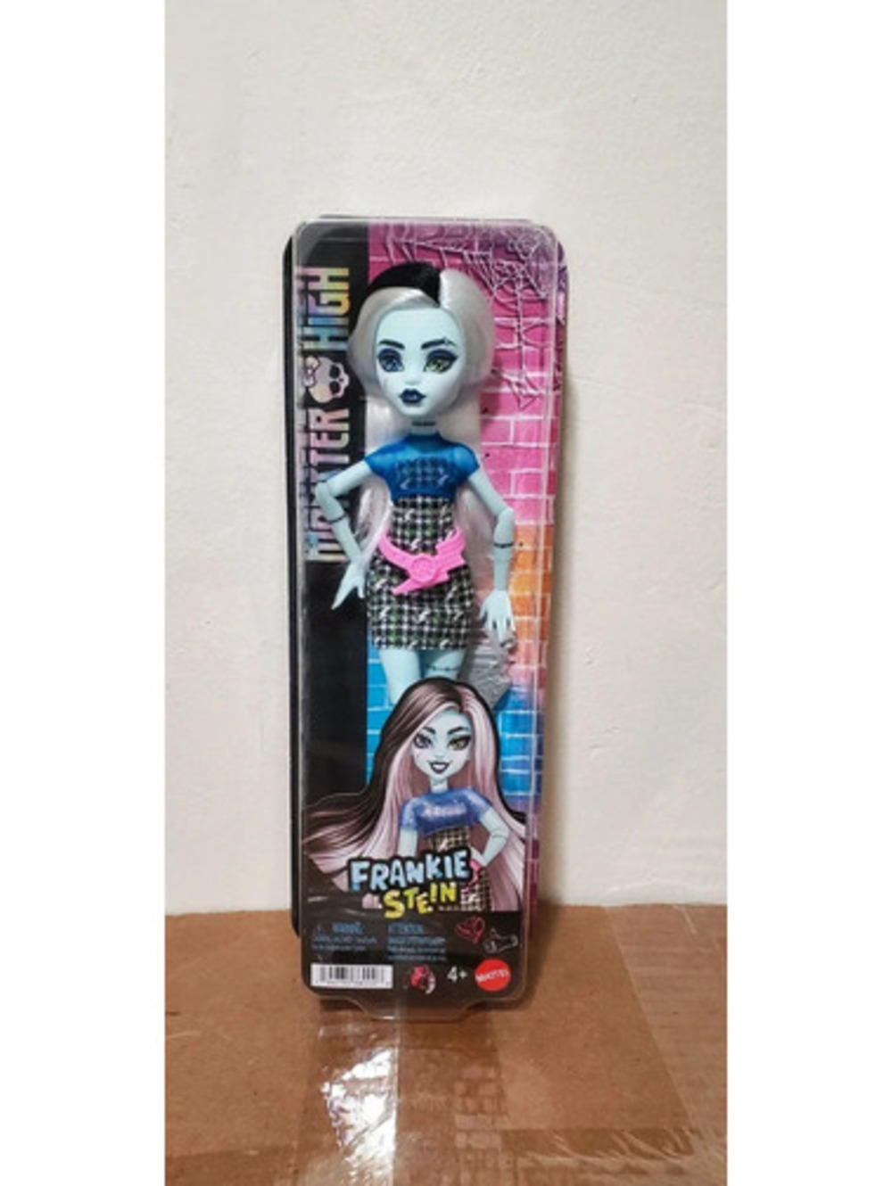 Monster High Core Refresh Frankie Stein Doll – New in Box (Mattel HRC12 / JML48)